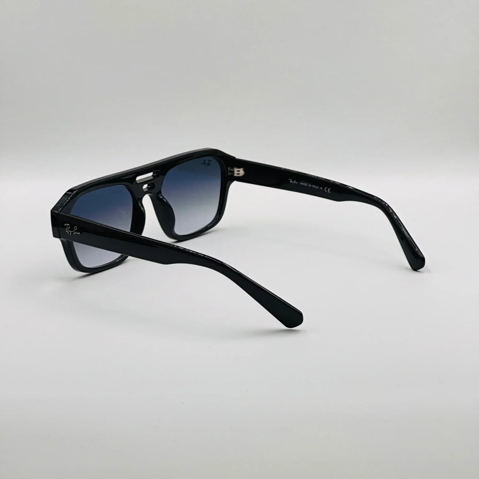 RAY-BAN RB4397