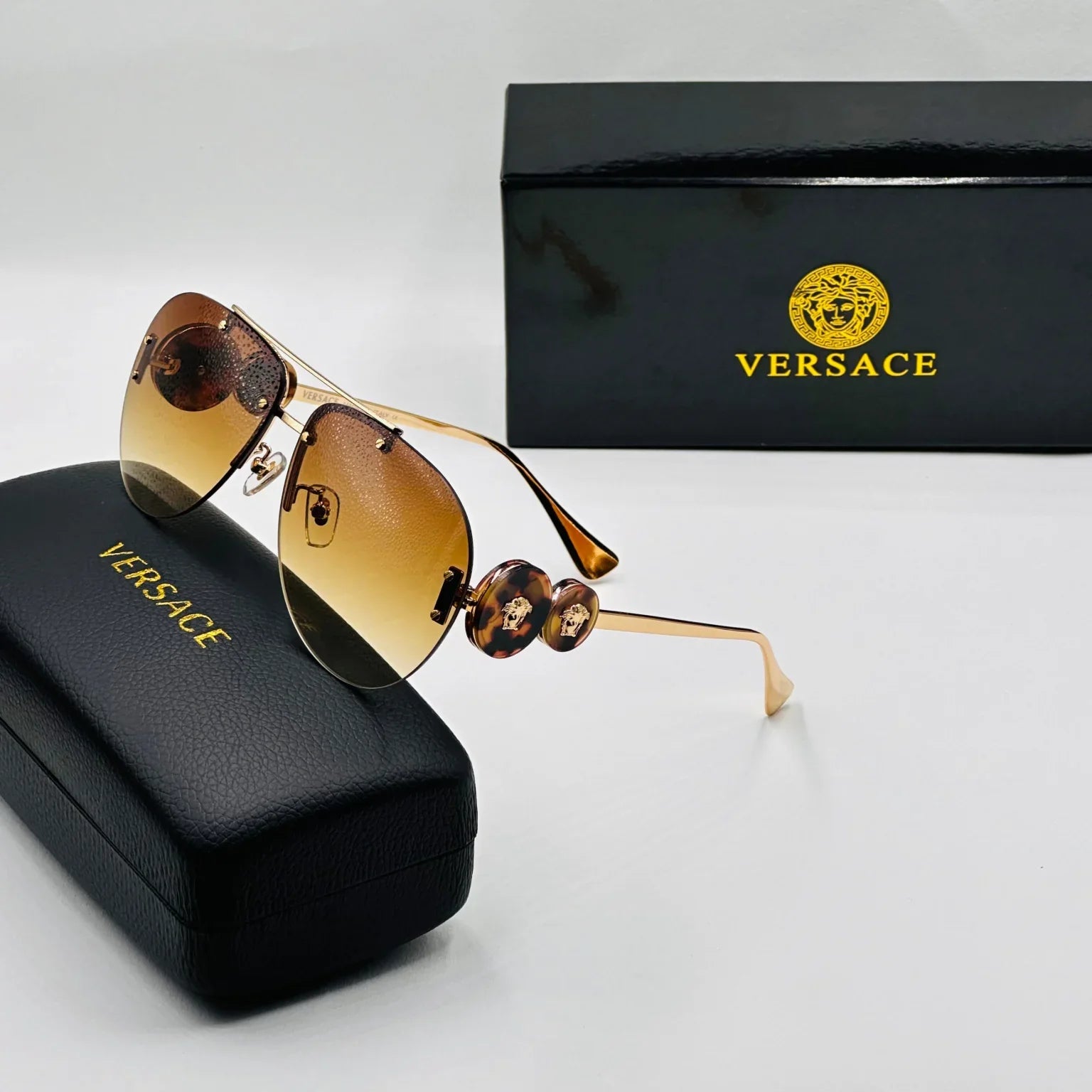VERSACE
