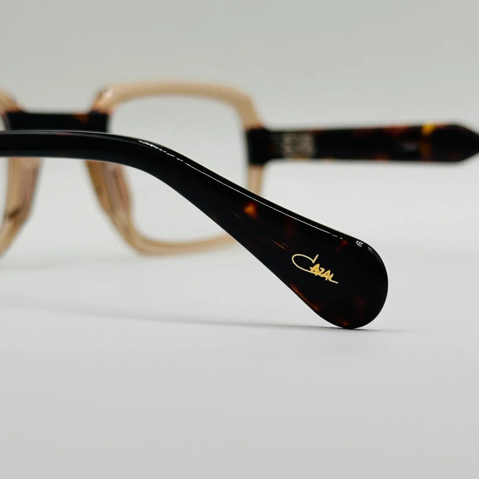 CAZAL BOLD DESIGN