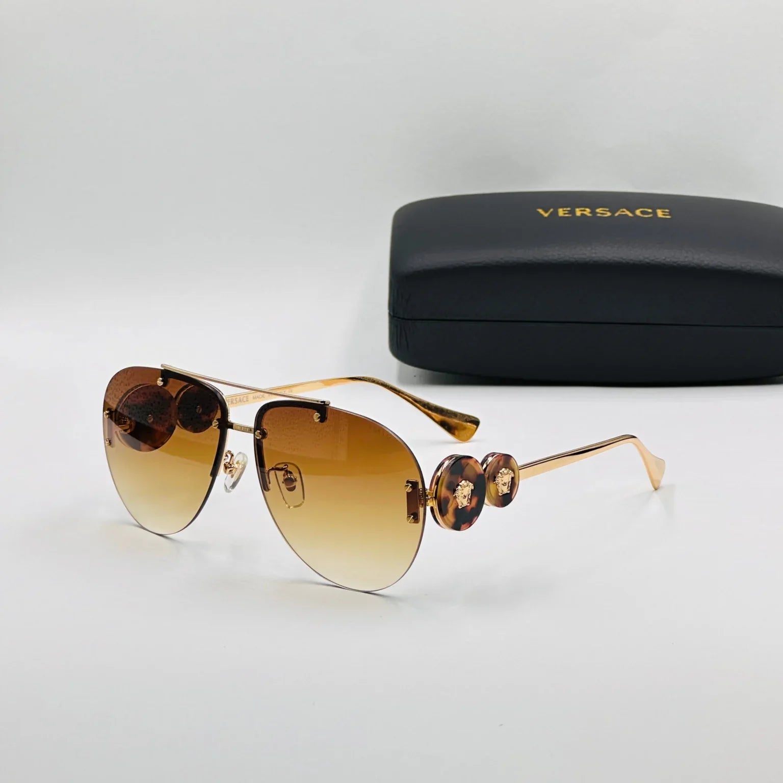 VERSACE