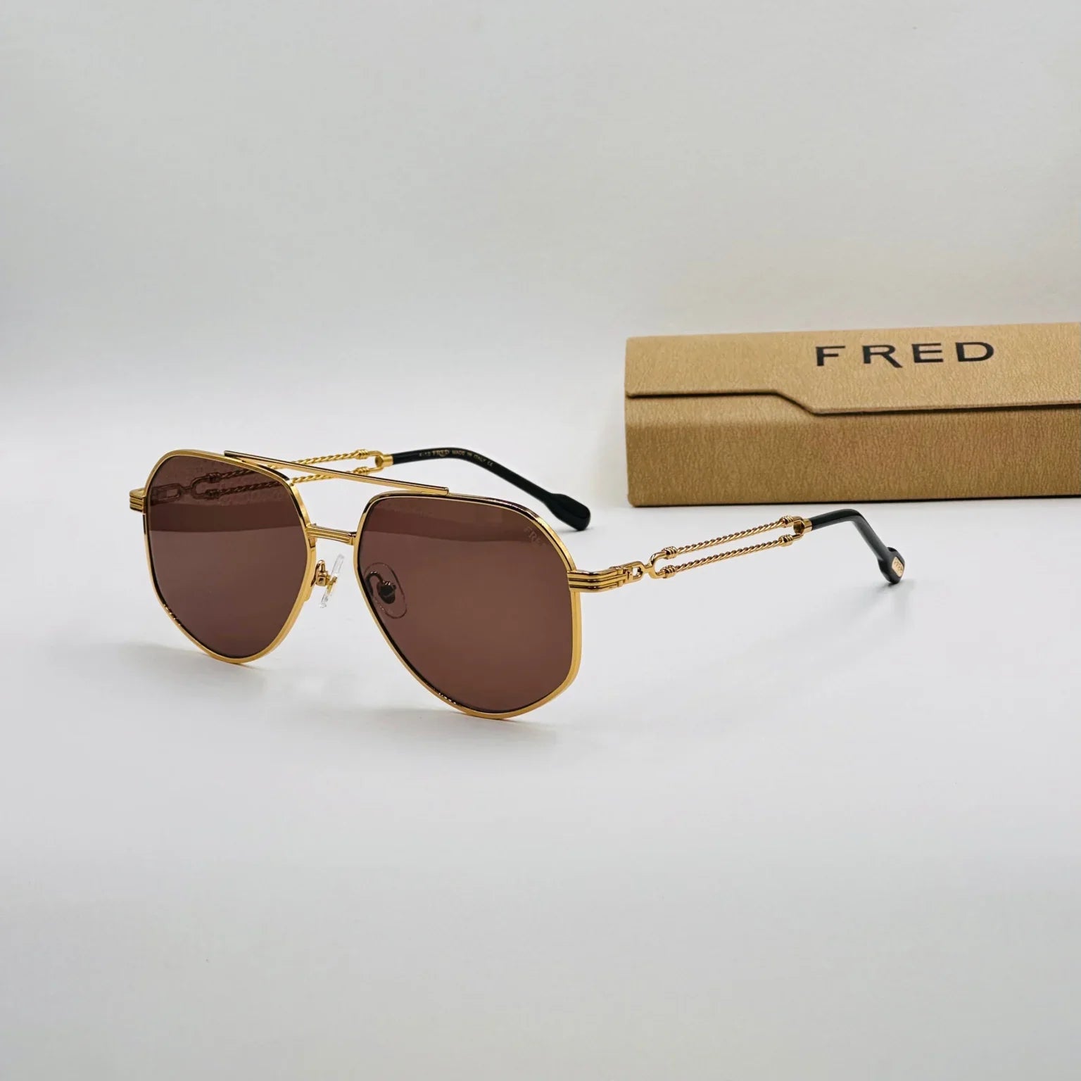 Fred FG400