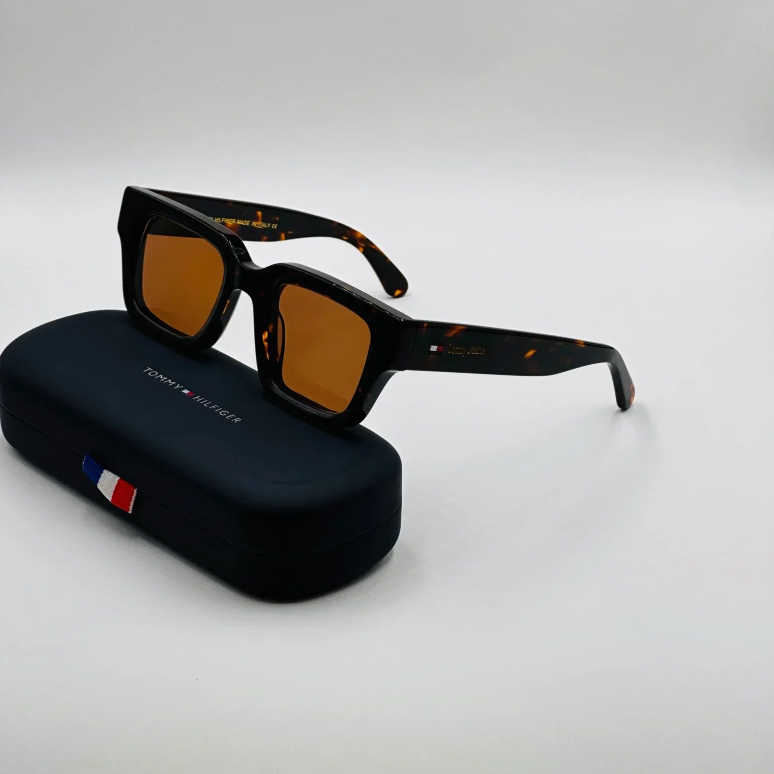 TOMY HILFIGER TH1828