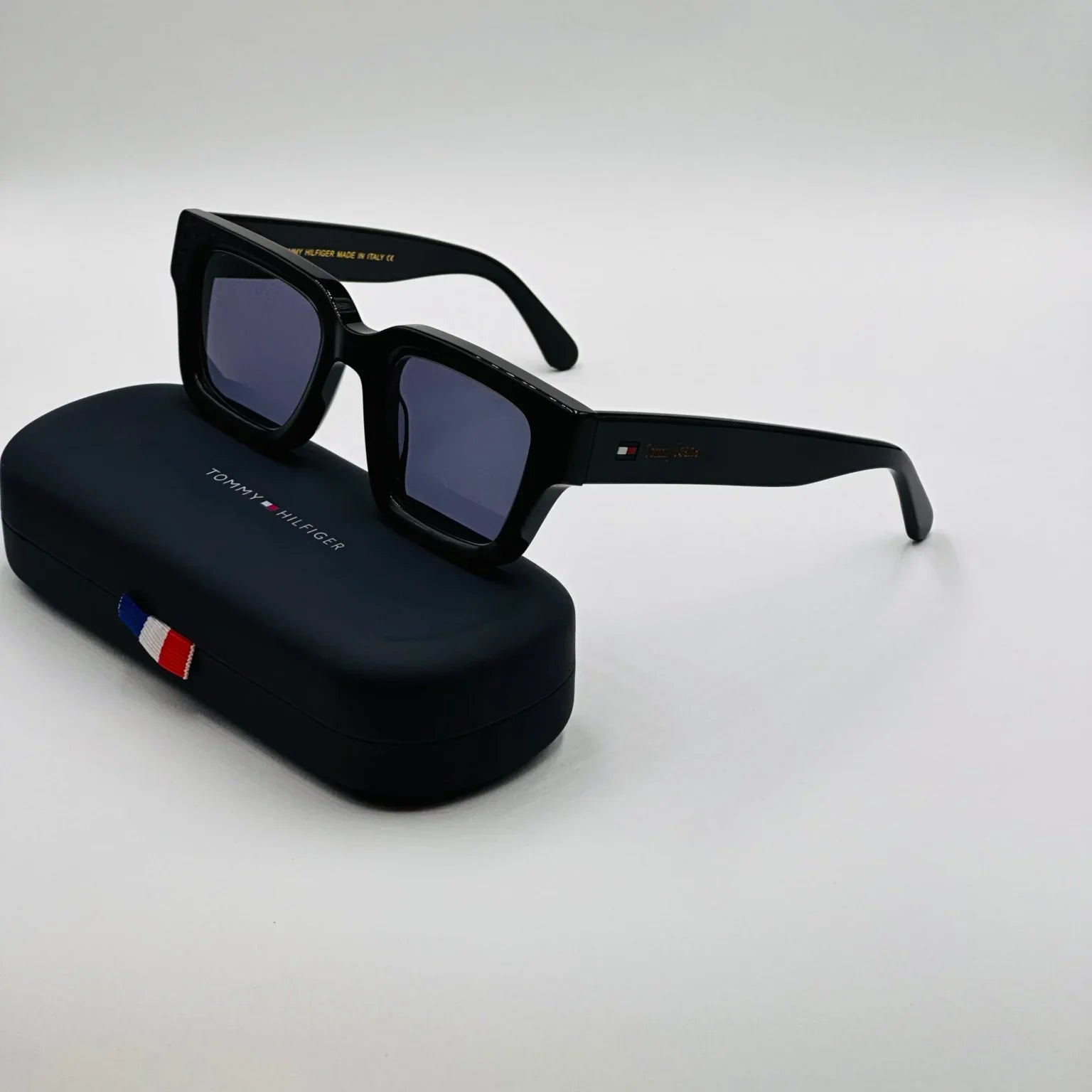 TOMY HILFIGER TH1828