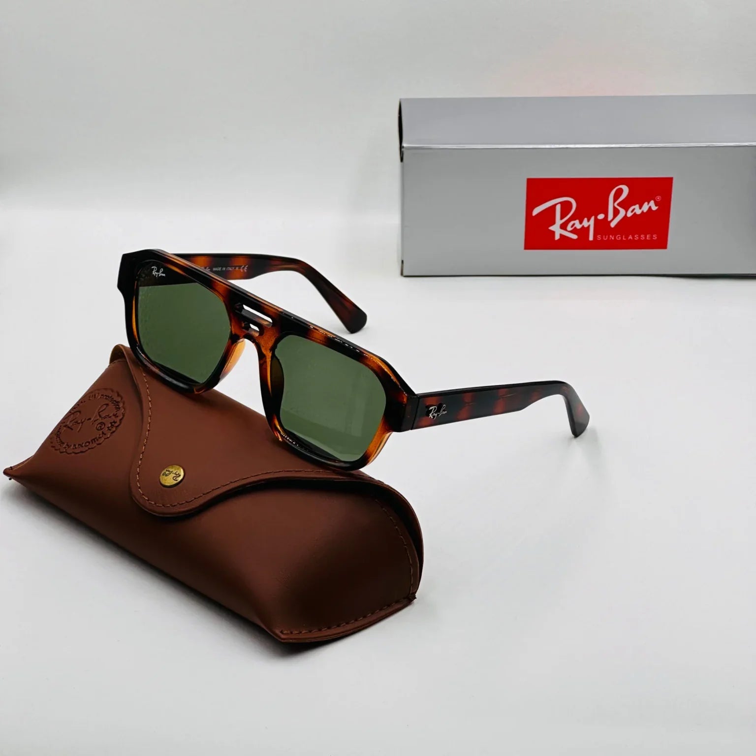 RAY-BAN RB4397