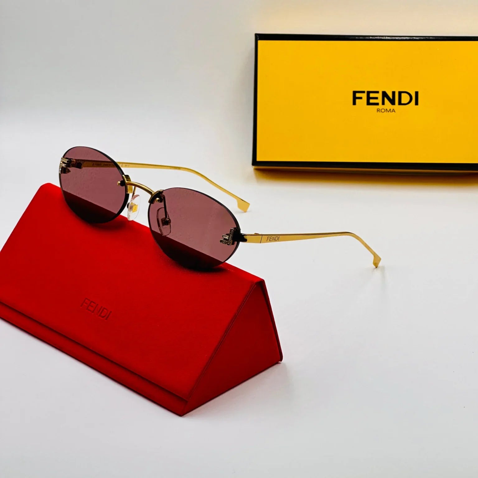 FENDI First crystal FE4075US