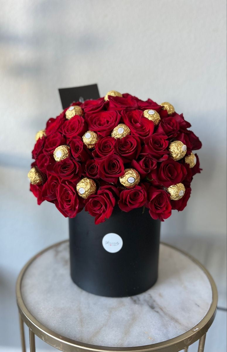 royal box red blooms with chocola