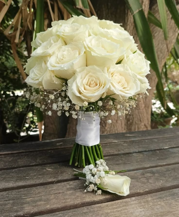 SWEET LOVE 12 FLEURS BLANCH - ROYAL SENTIMENT